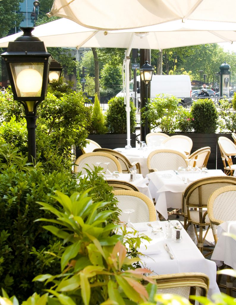 palaisdescongres-restaurant-congresmaillot-terrasse2